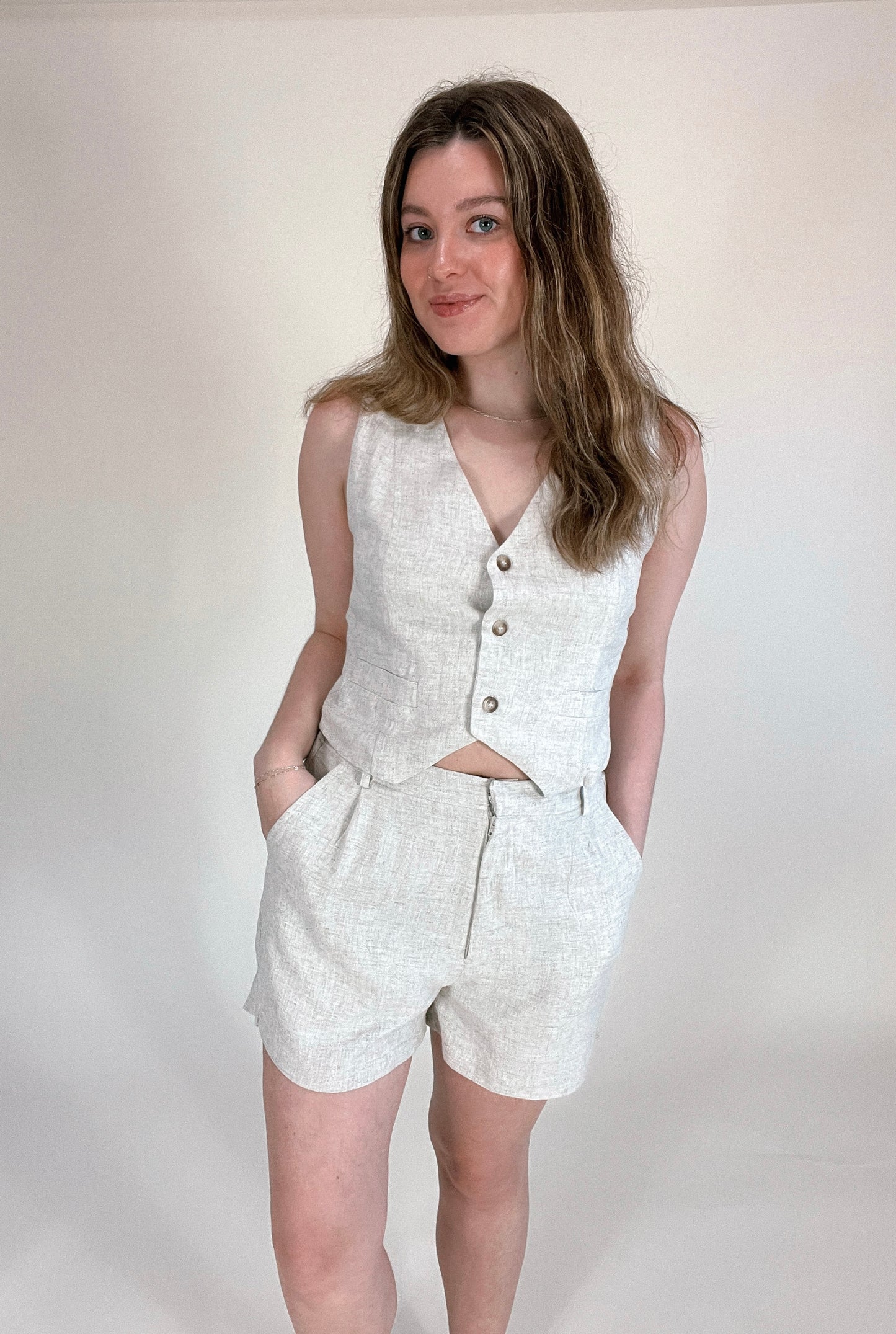 Aniston Linen Shorts