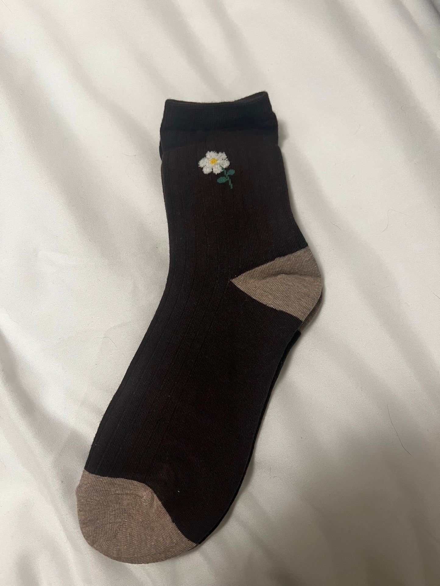 Mocha Floral Crew Socks